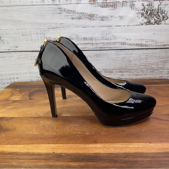 Joan & David Dawilma Patent Leather Heel in Black Size 7.5 - Picture 4 of 13